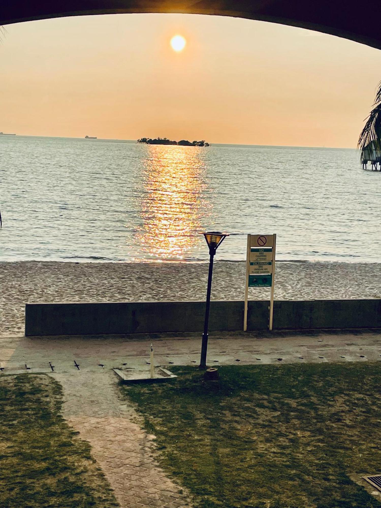 2 Bedroom Port Dickson Seaview Exteriör bild